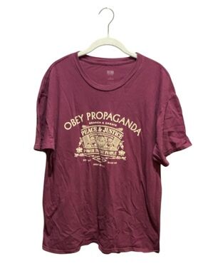 Obey “ Obey Propaganda “Men’s T Shirt
